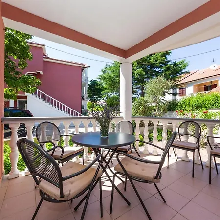 Apartmani Luca *